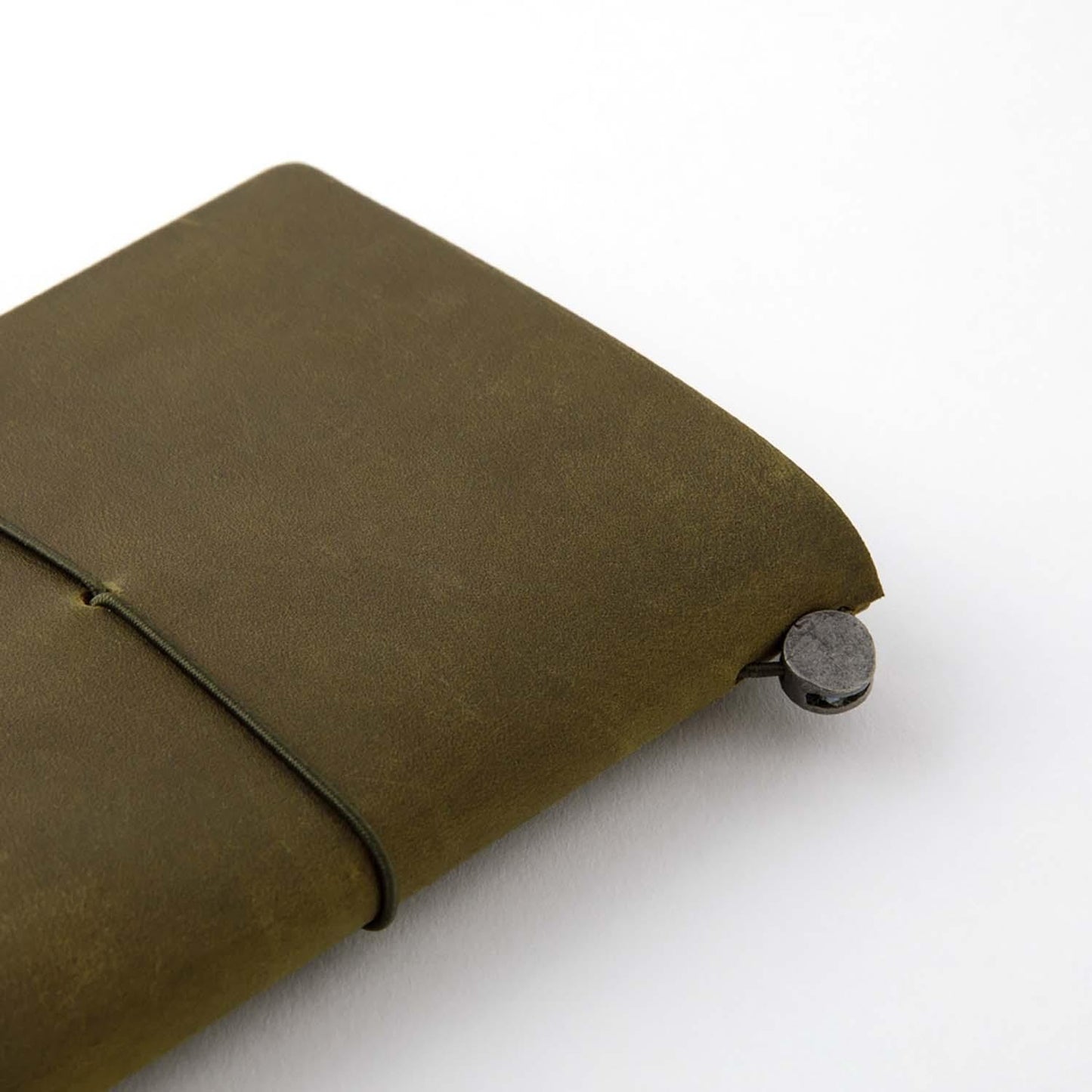 Cuaderno Traveler’s Notebook de cuero - Pasaporte oliva - Traveler's