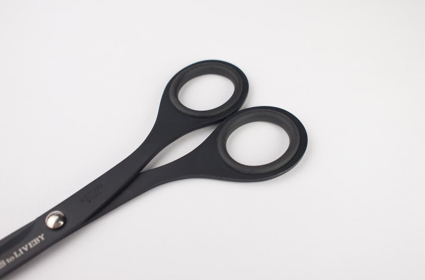 Tijeras medianas - 6.5" Negras - Tools to Liveby